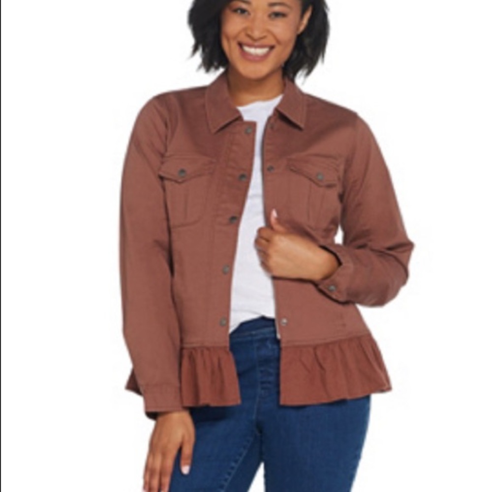 Snap front flounce bottom Jean jacket